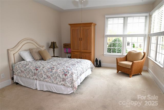 3800 Sarazen Court NE, Conover, NC 28613