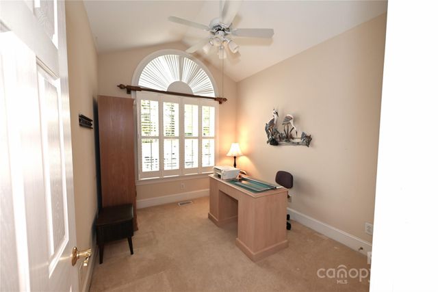 3800 Sarazen Court NE, Conover, NC 28613