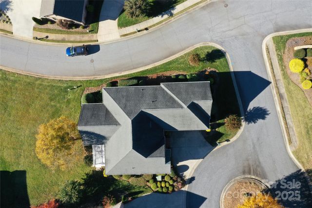 3800 Sarazen Court NE, Conover, NC 28613