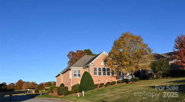 3800 Sarazen Court NE, Conover, NC 28613