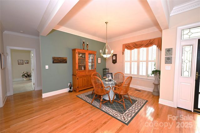 3800 Sarazen Court NE, Conover, NC 28613