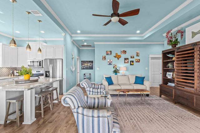 2929 Lakeside, Crystal Beach, TX 77650