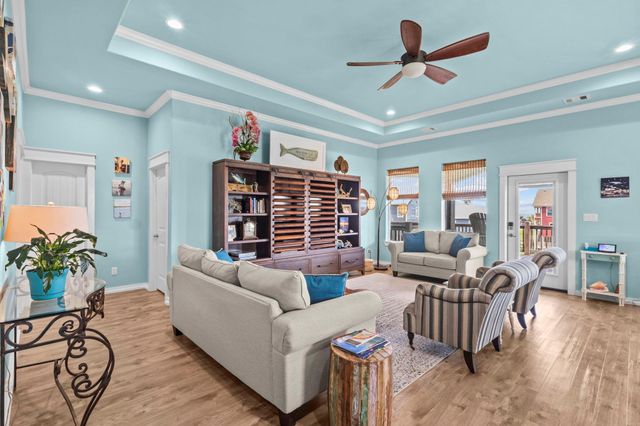 2929 Lakeside, Crystal Beach, TX 77650