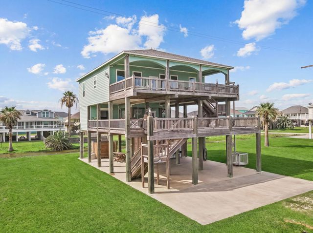 2929 Lakeside, Crystal Beach, TX 77650