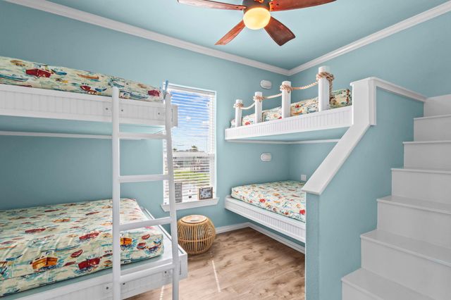 2929 Lakeside, Crystal Beach, TX 77650