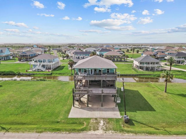 2929 Lakeside, Crystal Beach, TX 77650