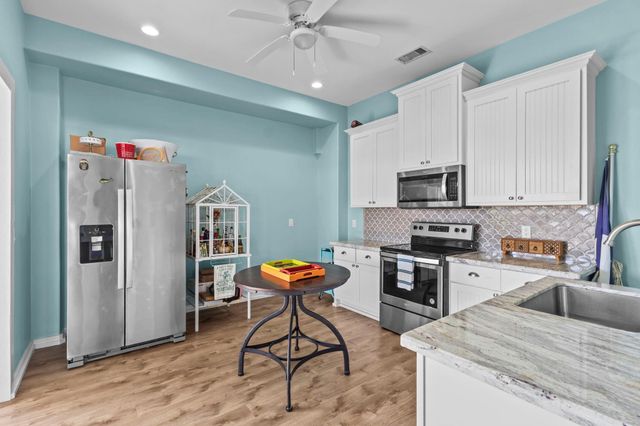 2929 Lakeside, Crystal Beach, TX 77650