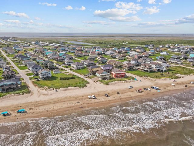 2929 Lakeside, Crystal Beach, TX 77650