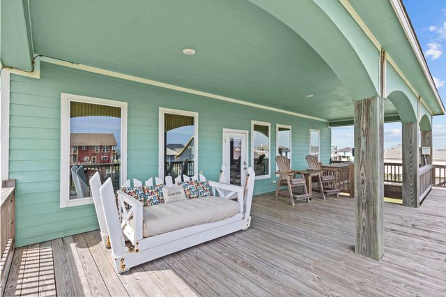 2929 Lakeside, Crystal Beach, TX 77650