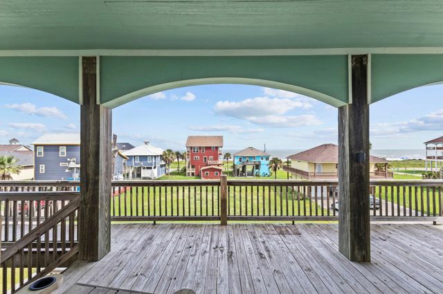 2929 Lakeside, Crystal Beach, TX 77650