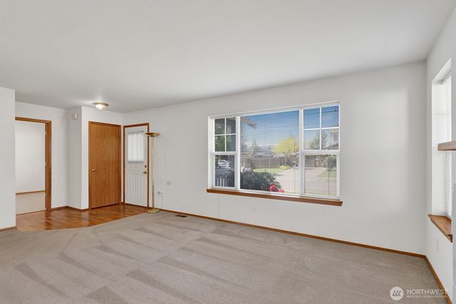 2272 Cherry Street, Lynden, WA 98264