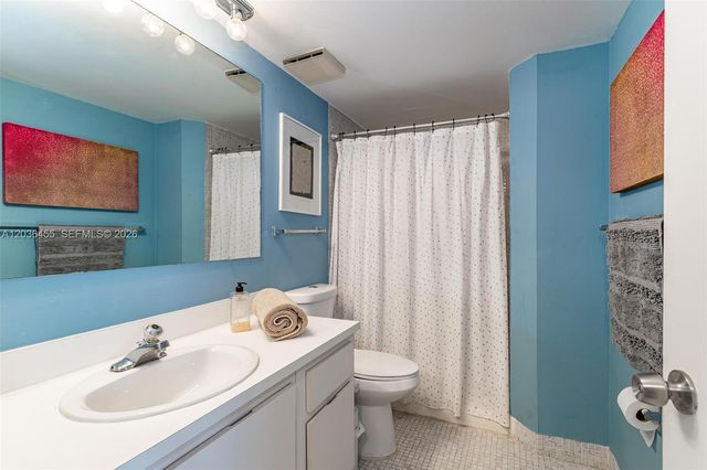 780 NE 69th St 1010, Miami, FL 33138