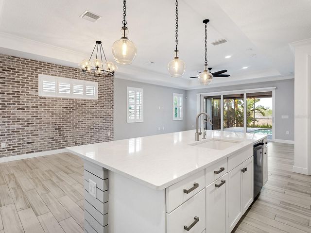 1010 CROSSWIND AVENUE, Sarasota, FL 34240