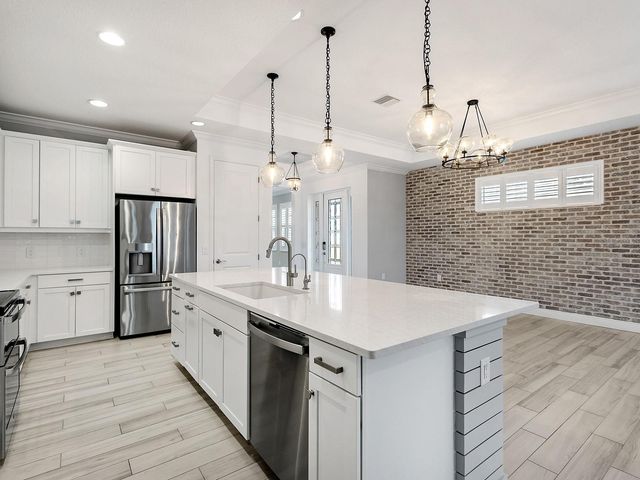 1010 CROSSWIND AVENUE, Sarasota, FL 34240