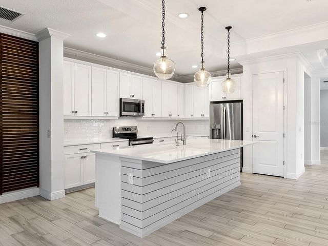 1010 CROSSWIND AVENUE, Sarasota, FL 34240