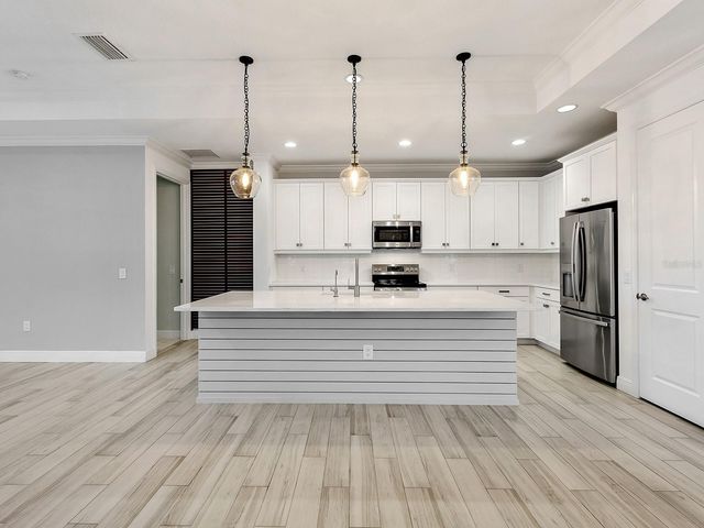 1010 CROSSWIND AVENUE, Sarasota, FL 34240