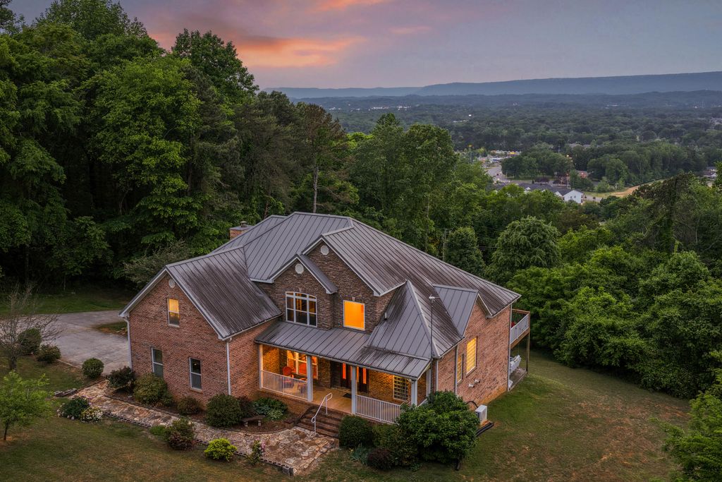 6819 Big Ridge Road, Hixson, TN 37343
