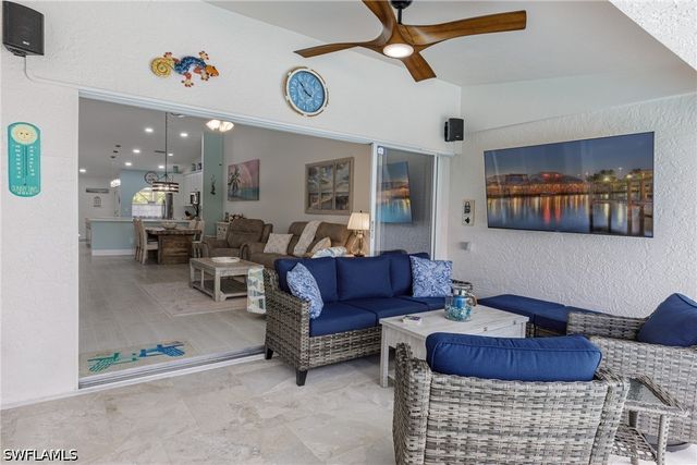 8654 Mustang DR 8, Naples, FL 34113