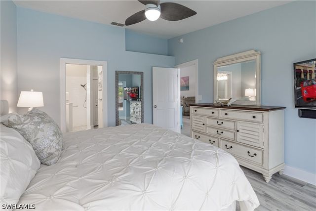 8654 Mustang DR 8, Naples, FL 34113