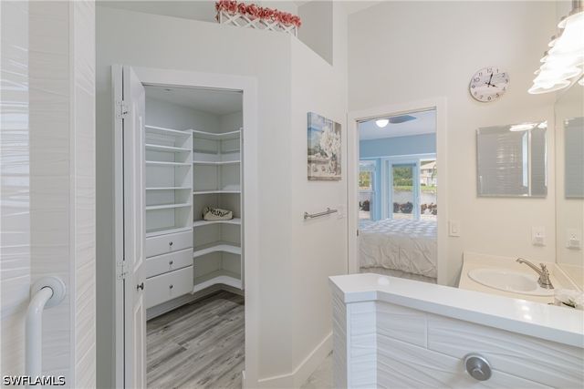 8654 Mustang DR 8, Naples, FL 34113