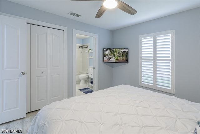 8654 Mustang DR 8, Naples, FL 34113