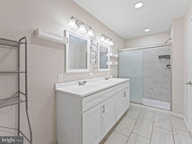 455 COPPER BEECH CIR, Elkins Park, PA 19027