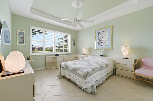7229 Cataluna Circle, Delray Beach, FL 33446