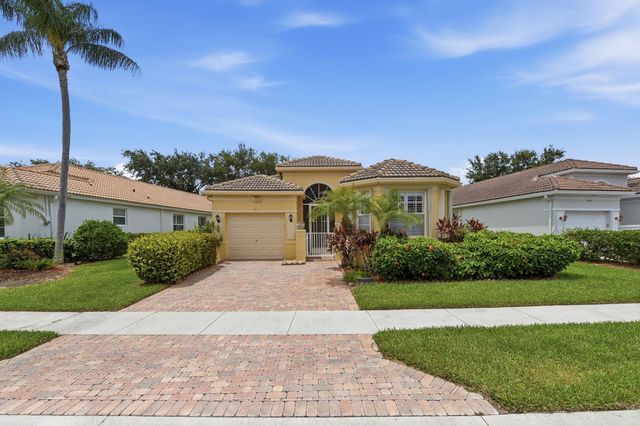 7229 Cataluna Circle, Delray Beach, FL 33446