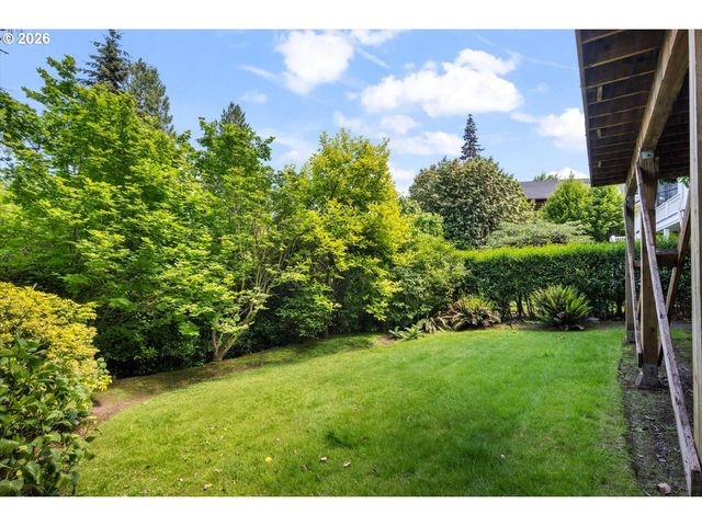 3411 Nw THURMAN St, Portland, OR 97210
