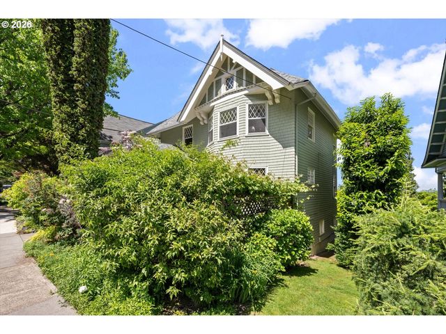 3411 Nw THURMAN St, Portland, OR 97210
