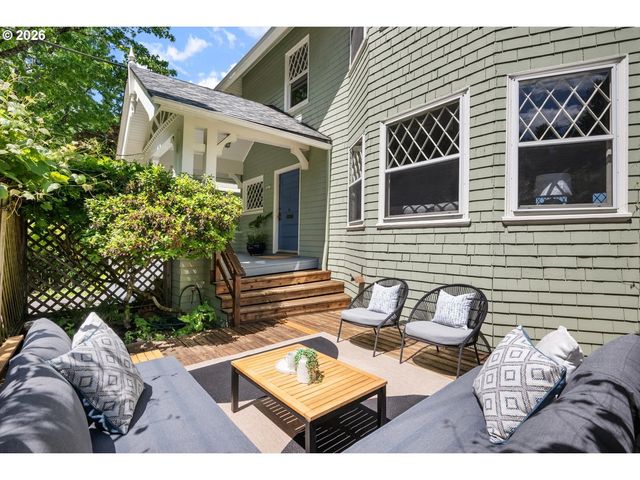 3411 Nw THURMAN St, Portland, OR 97210