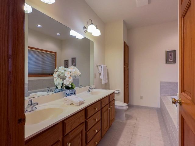 2436 Caribou LANE, Grafton, WI 53024