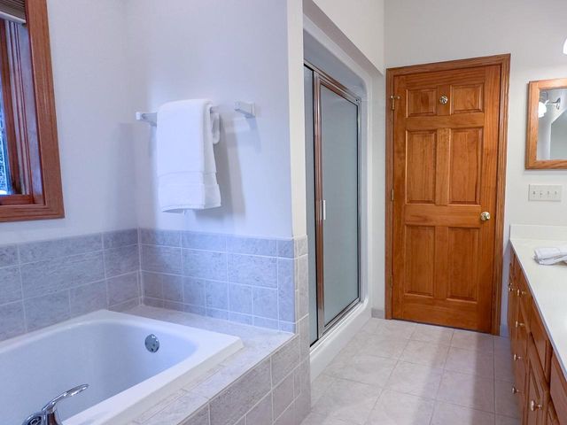 2436 Caribou LANE, Grafton, WI 53024