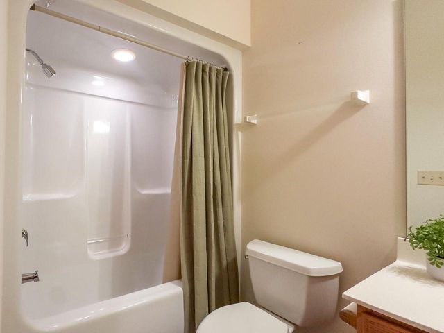 2436 Caribou LANE, Grafton, WI 53024