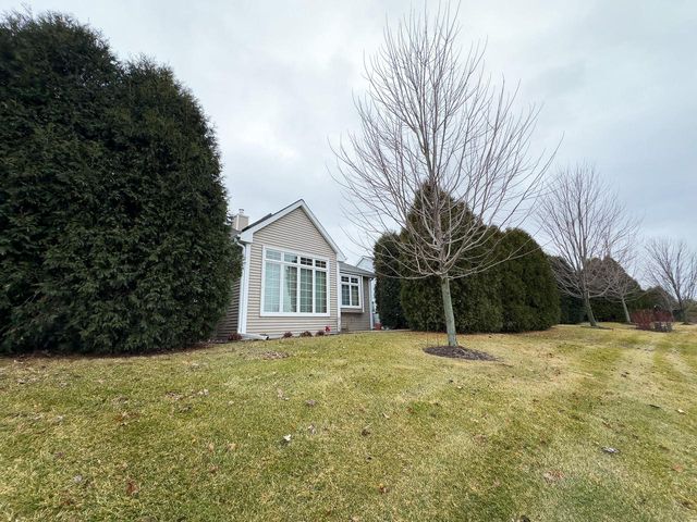 2436 Caribou LANE, Grafton, WI 53024