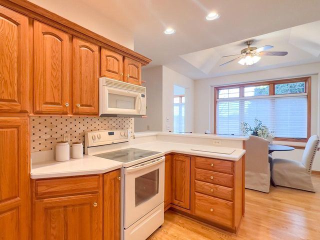 2436 Caribou LANE, Grafton, WI 53024