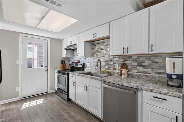 4912 Denny DR, Virginia Beach, VA 23464