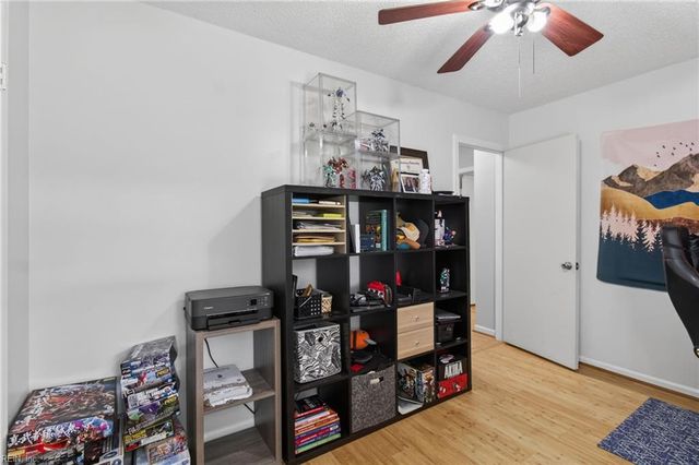 4912 Denny DR, Virginia Beach, VA 23464