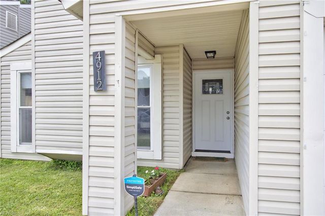 4912 Denny DR, Virginia Beach, VA 23464