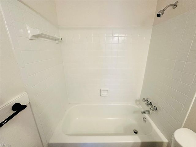 3914 Thalia Trace CT, Virginia Beach, VA 23452