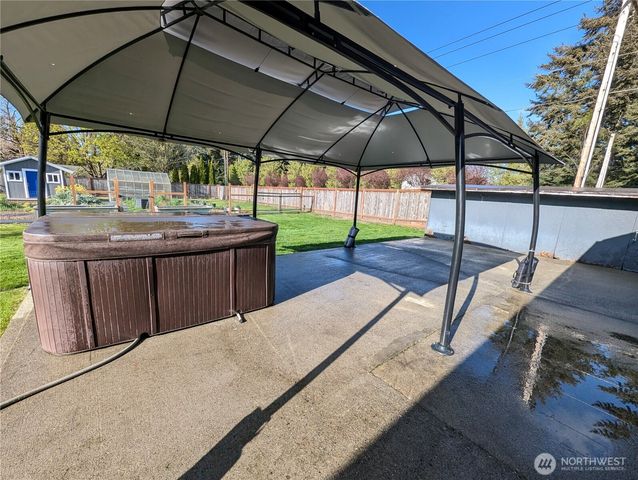 8928 Applegate Loop SW, Rochester, WA 98579