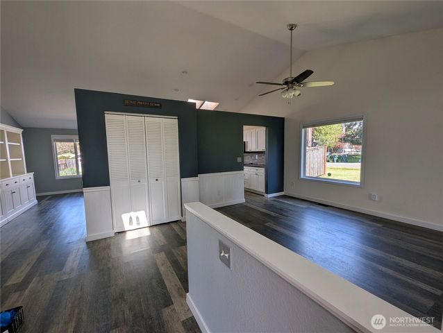 8928 Applegate Loop SW, Rochester, WA 98579
