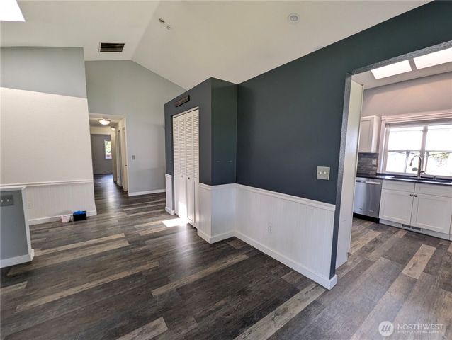 8928 Applegate Loop SW, Rochester, WA 98579