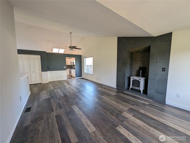 8928 Applegate Loop SW, Rochester, WA 98579