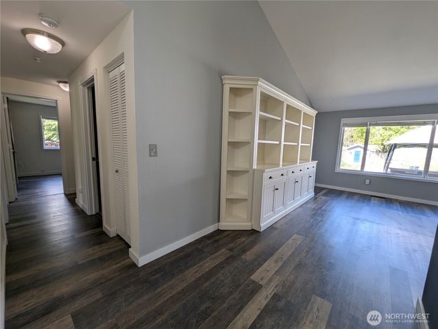 8928 Applegate Loop SW, Rochester, WA 98579