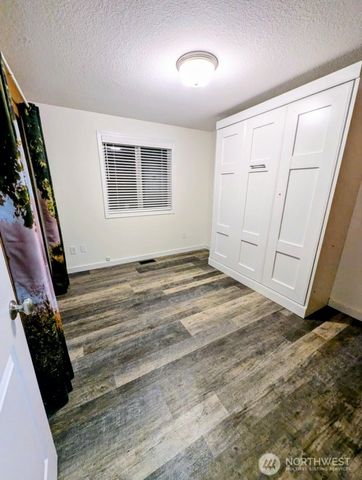 8928 Applegate Loop SW, Rochester, WA 98579