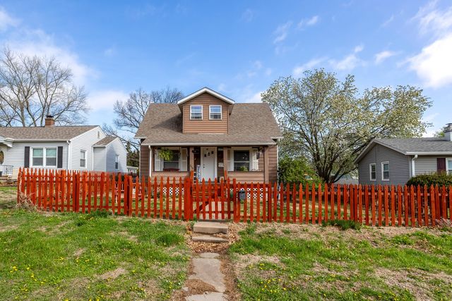 2118 W 16th Street, Davenport, IA 52804