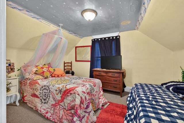 2118 W 16th Street, Davenport, IA 52804