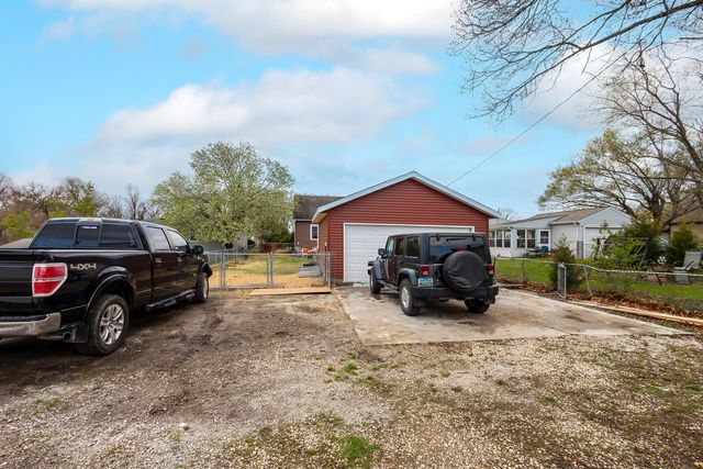 2118 W 16th Street, Davenport, IA 52804