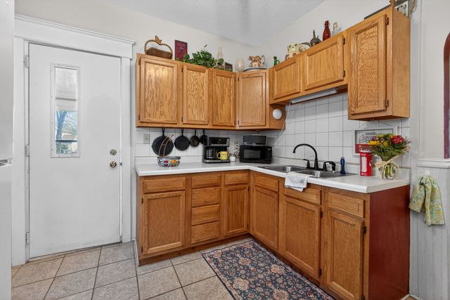 2118 W 16th Street, Davenport, IA 52804